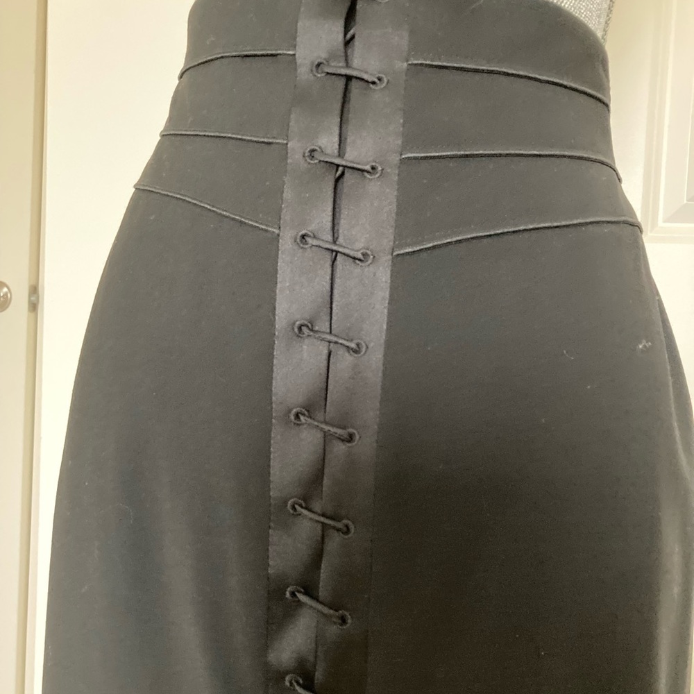 Hugo Boss midi black wool skirt, size 10